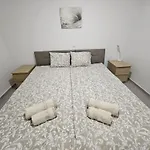 Počitniški park Apartma Zala *