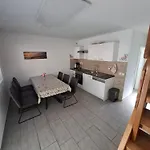 منتزه العطل Apartma Zala Brežice