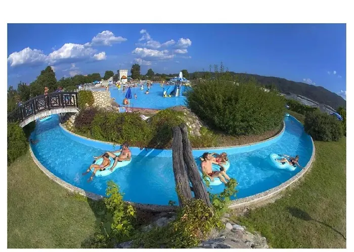 ホリデーパーク Apartma Zala *